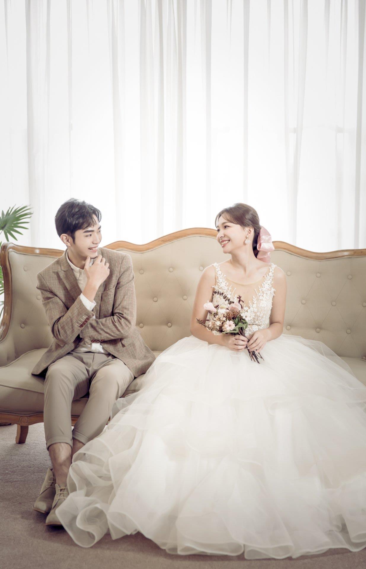 0-QH6A2449-透光白鋼琴