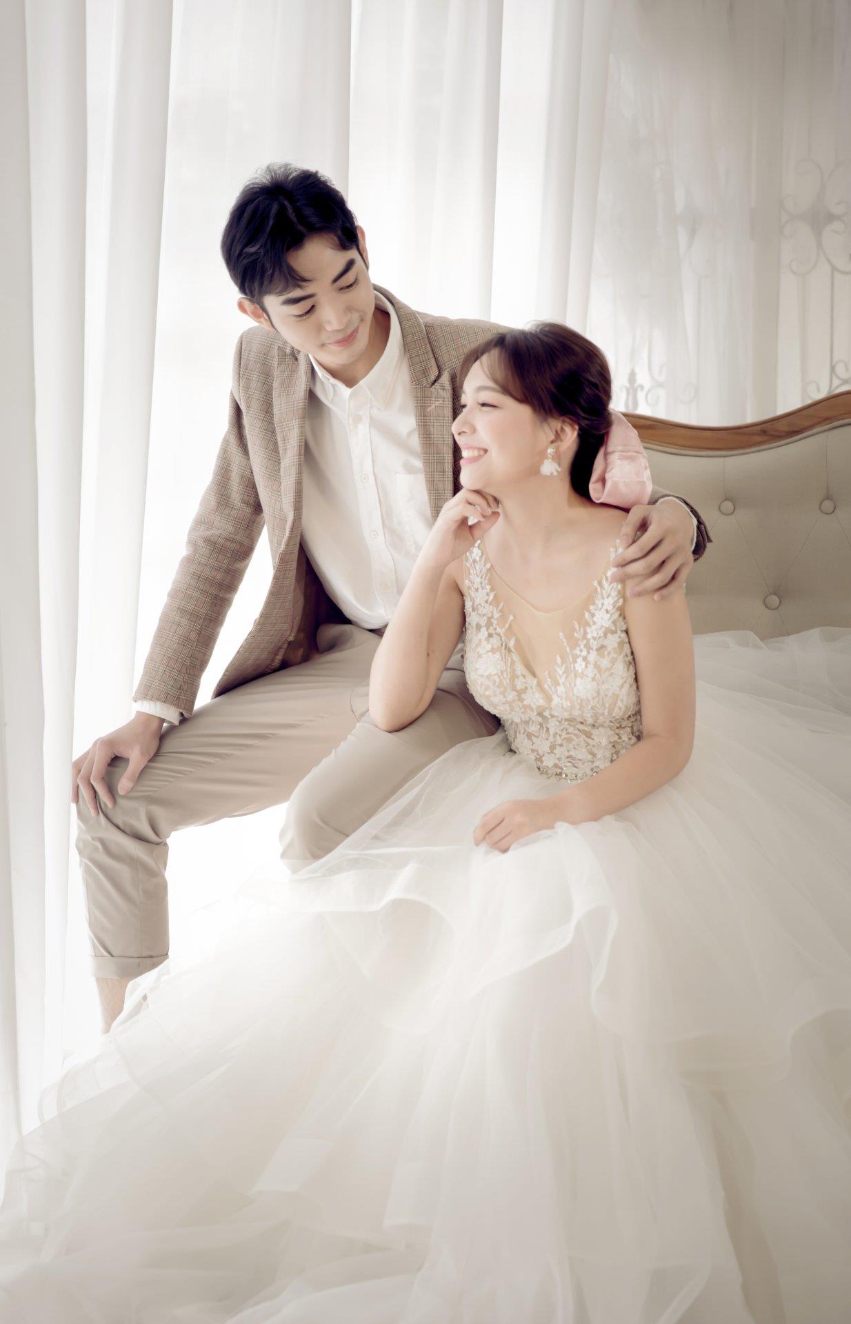 0-QH6A2474-透光白鋼琴