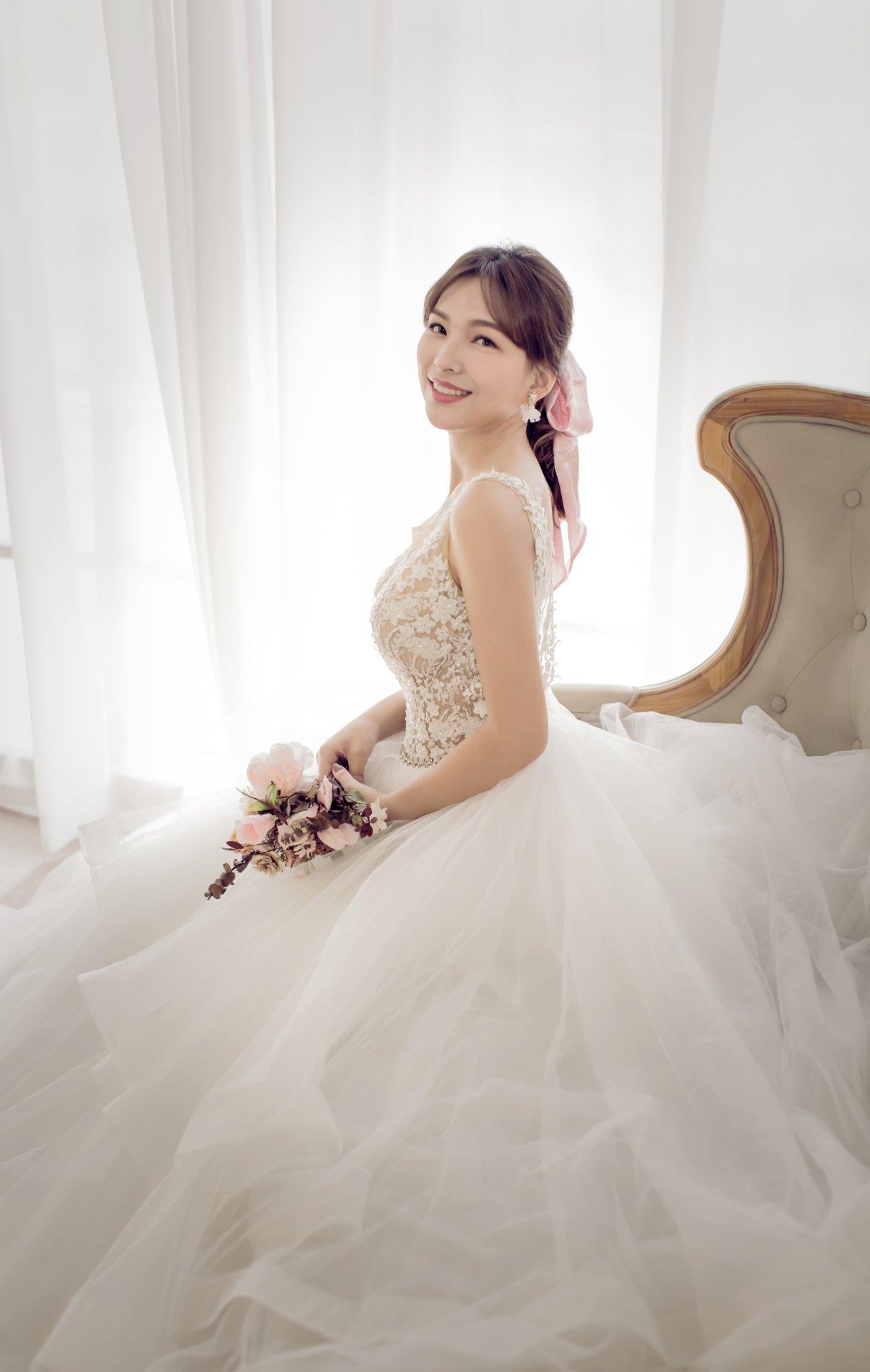 0-QH6A2490-透光白鋼琴