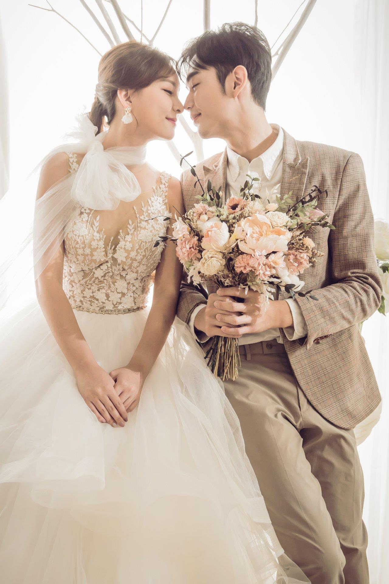 0-QH6A2813-透光白鋼琴