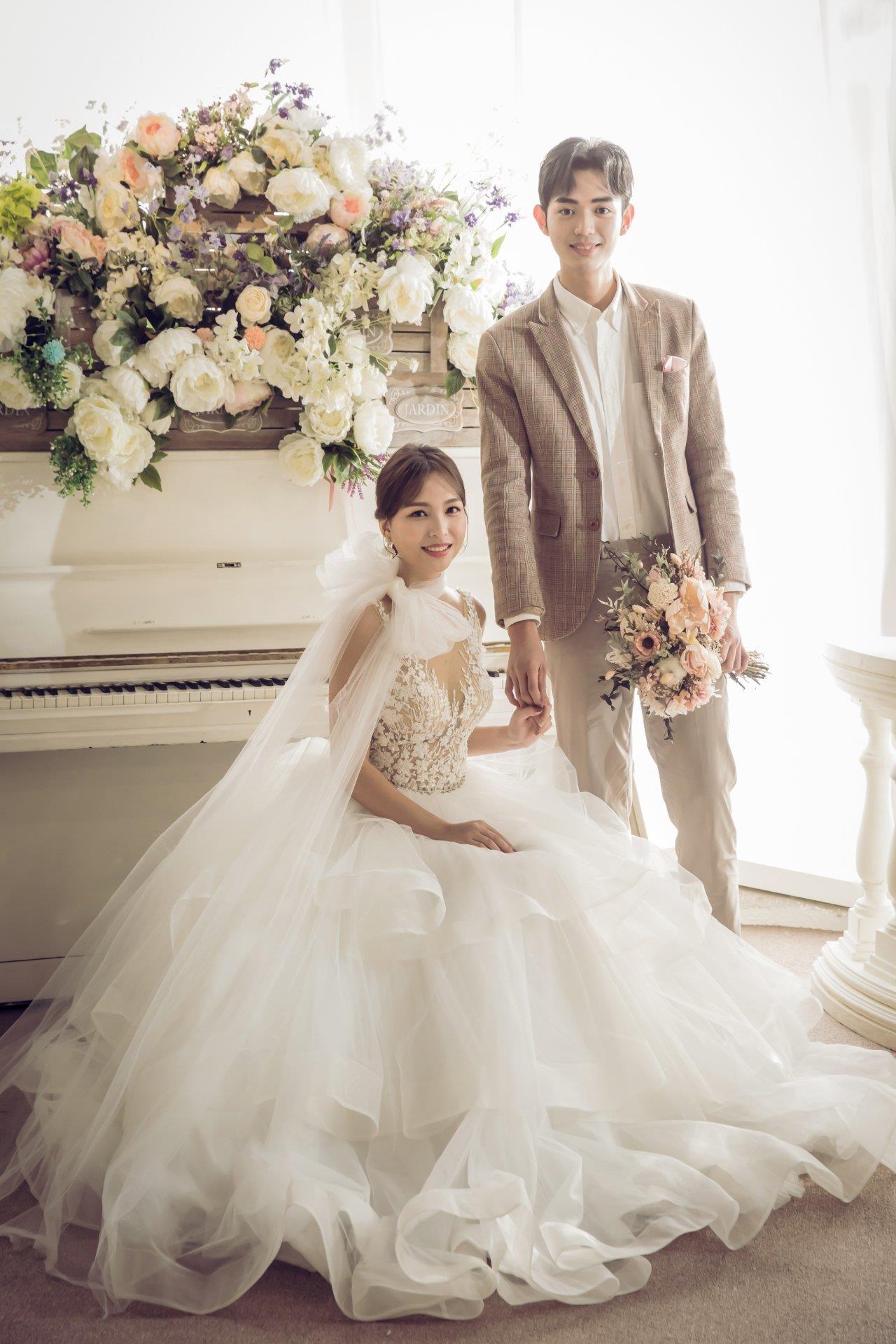 0-QH6A2823-透光白鋼琴