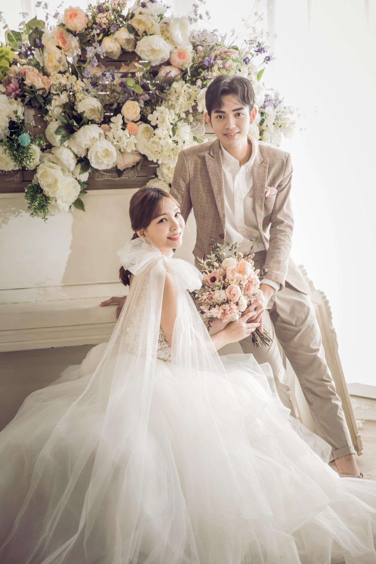 0-QH6A2839-透光白鋼琴