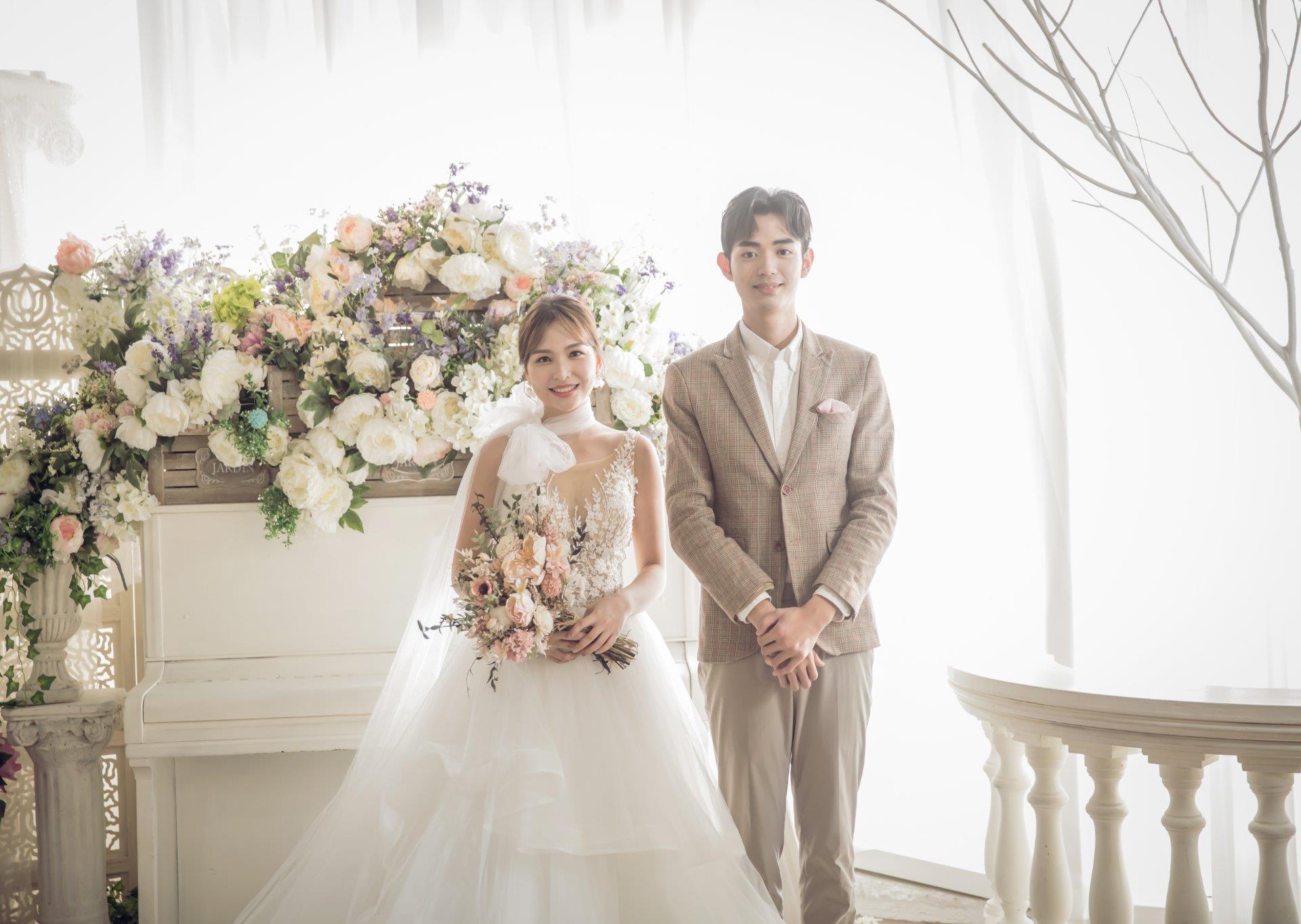 0-QH6A2847-透光白鋼琴