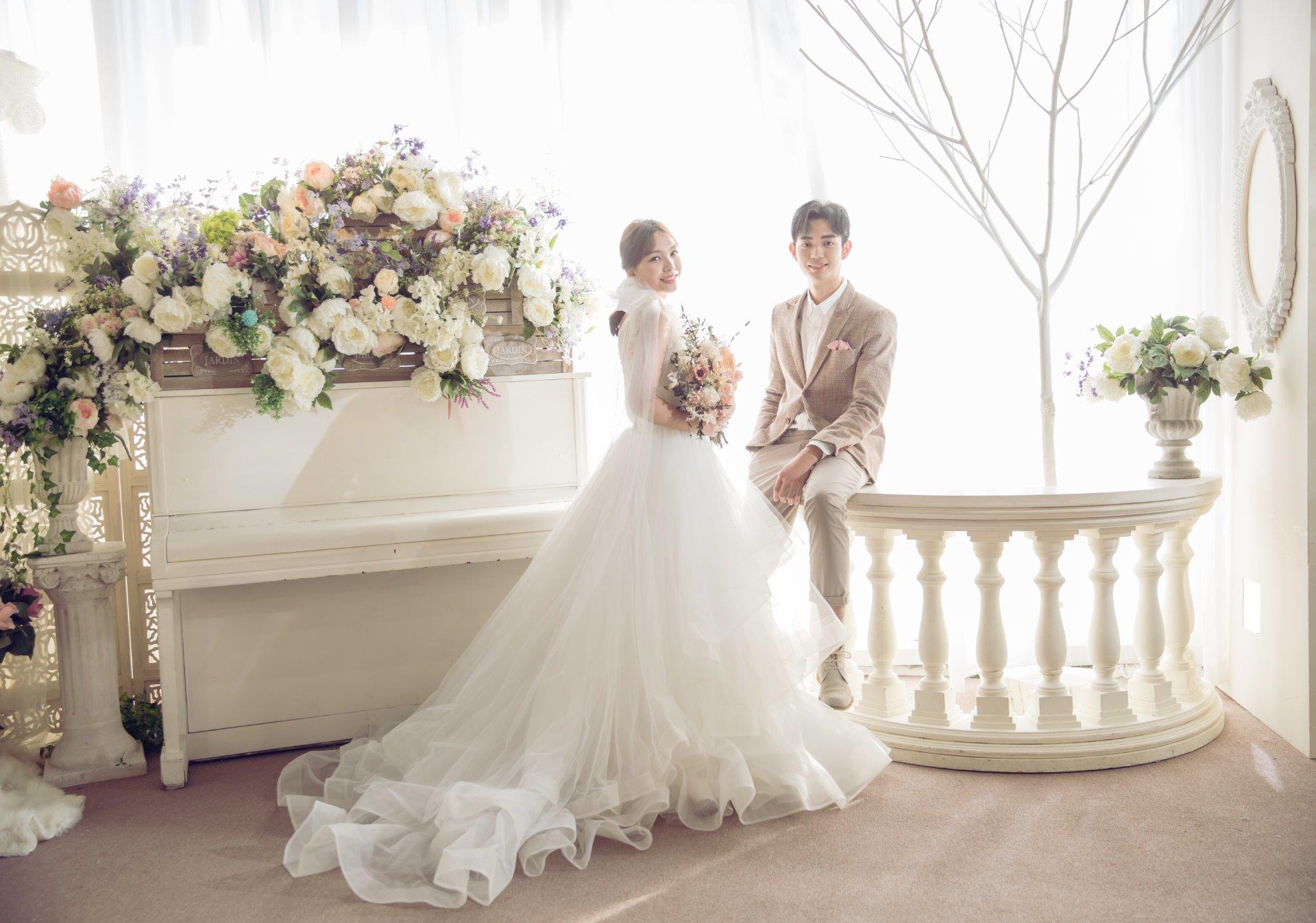 0-QH6A2856-透光白鋼琴