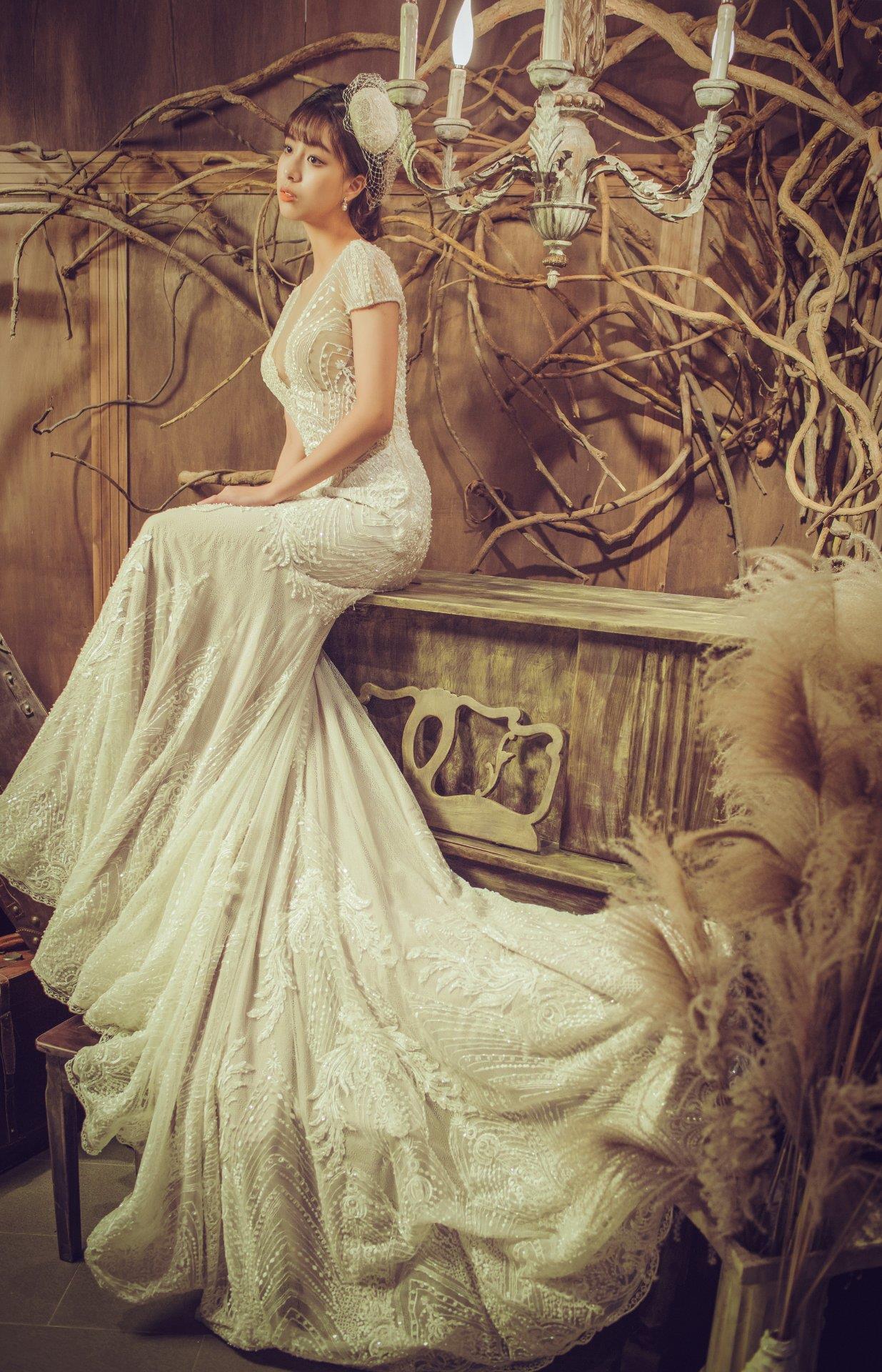 _OLA8415-1-枯樹老鋼琴