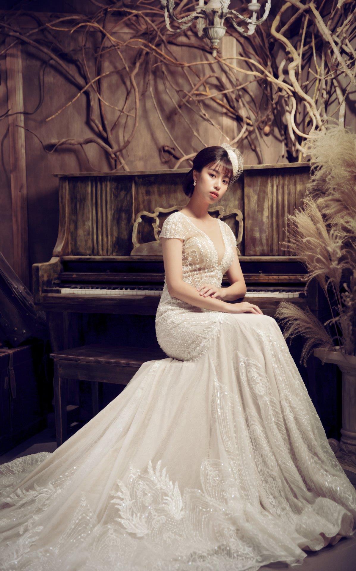 QH6A0746-1-枯樹老鋼琴