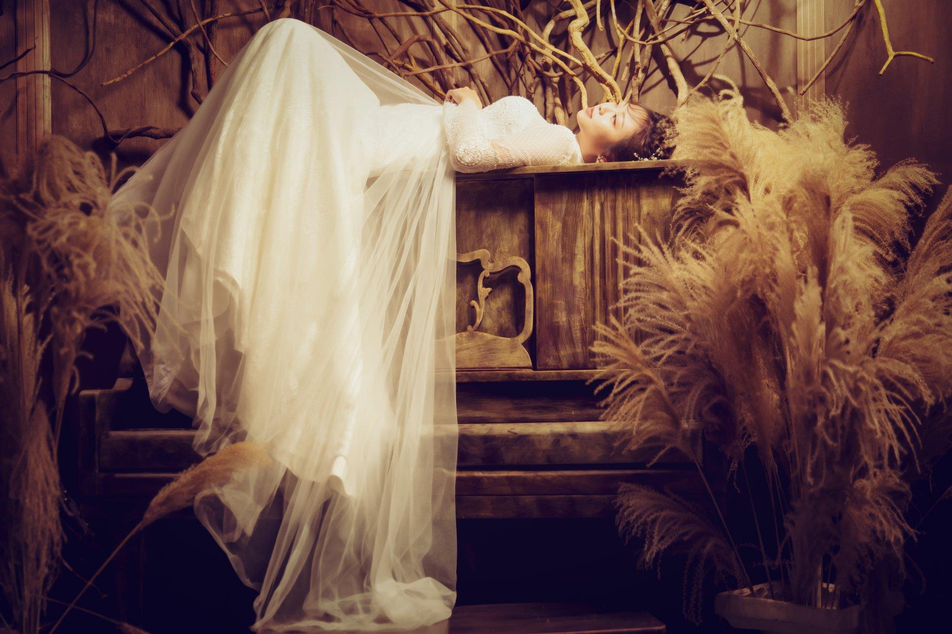 QH6A1329-1-枯樹老鋼琴