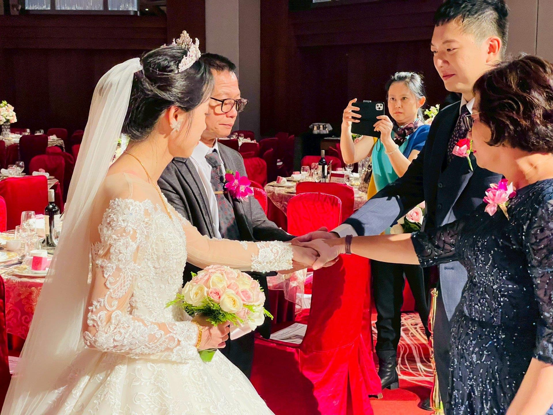 LINE_ALBUM_2025517遠東香格里拉陳冠昕＆蔡旻諭_250528_67-20250517💎一起創造美好回憶💎冠昕❤️旻諭