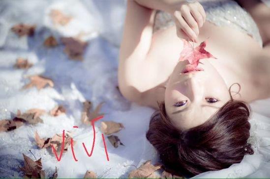 M10-0039_VIVI