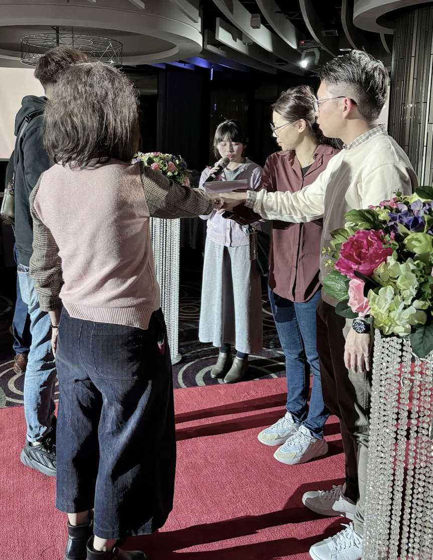 婚禮主持人Kari